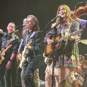 photo of the Nitty Gritty Dirt Band with Molly Tuttle.